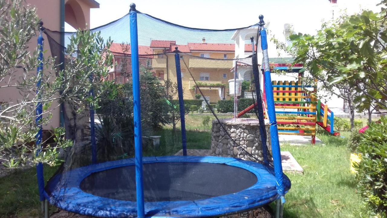 Apartments Rajka لوبار المظهر الخارجي الصورة